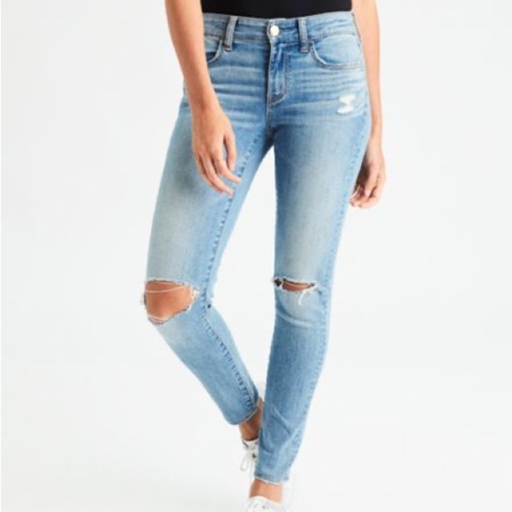 American Eagle Ripped Skinny Jean